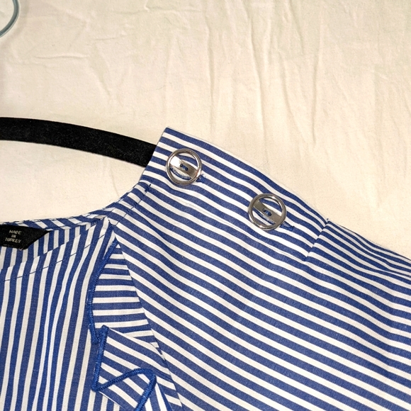 ❗2/$25 Bundle Discount❗Zara basics pin-stripped ruffled short sleeve top (S) - Picture 3 of 5